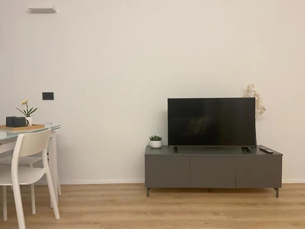 Emotichome 8 E 9 Flexyrent Studio Milaan 0*,