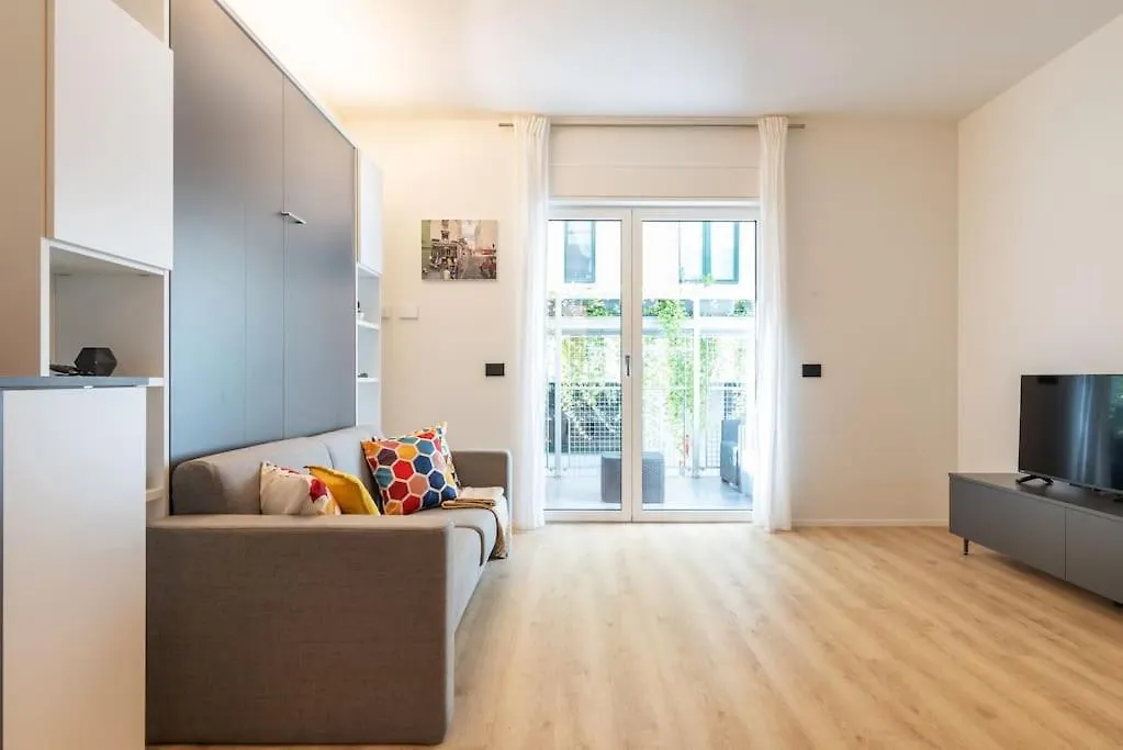 Emotichome 8 E 9 Flexyrent Studio Milan Apartment