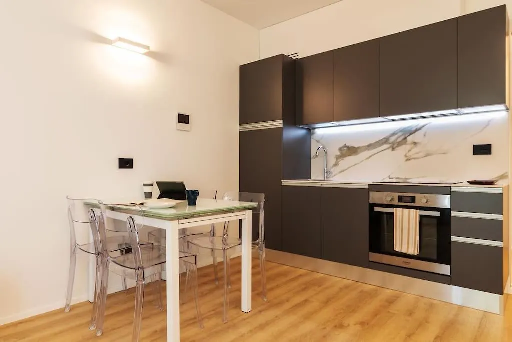 Emotichome 8 E 9 Flexyrent Studio Milan