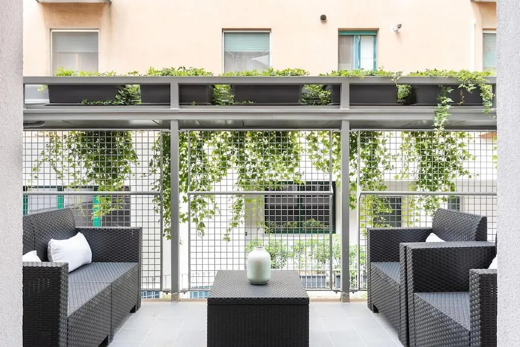 Emotichome 8 E 9 Flexyrent Studio Milan Apartment