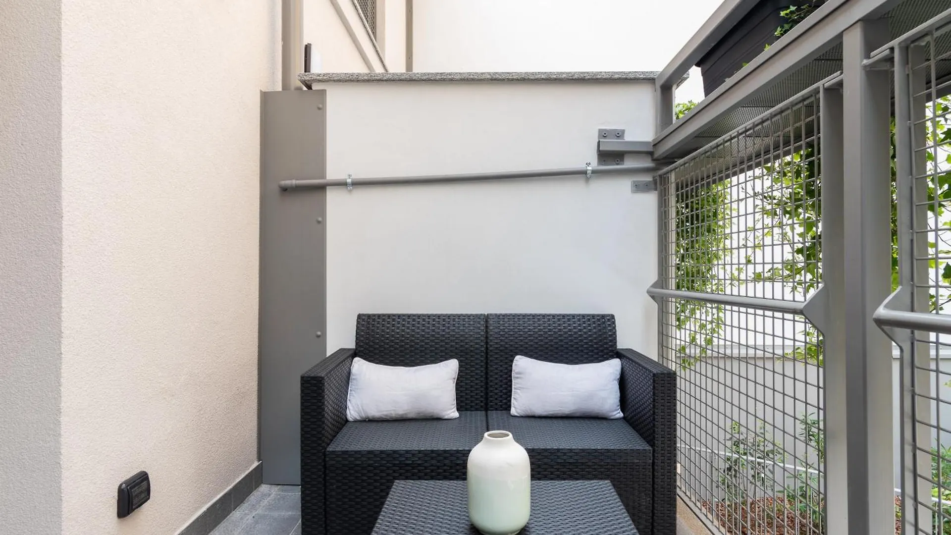 Apartment Emotichome 8 E 9 Flexyrent Studio Milan Italy